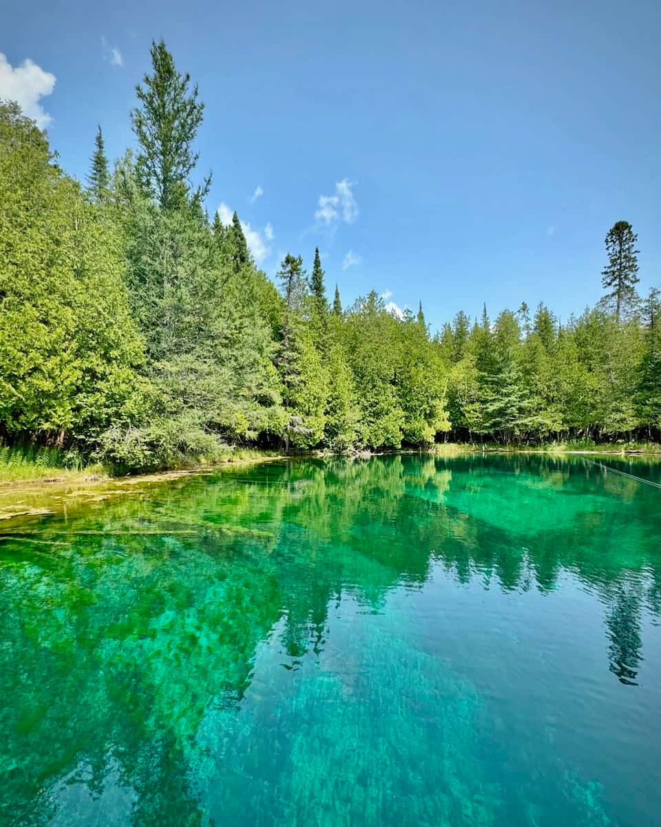 Kitch-iti-kipi, Michigan Kitch-iti-kipi, Michigan