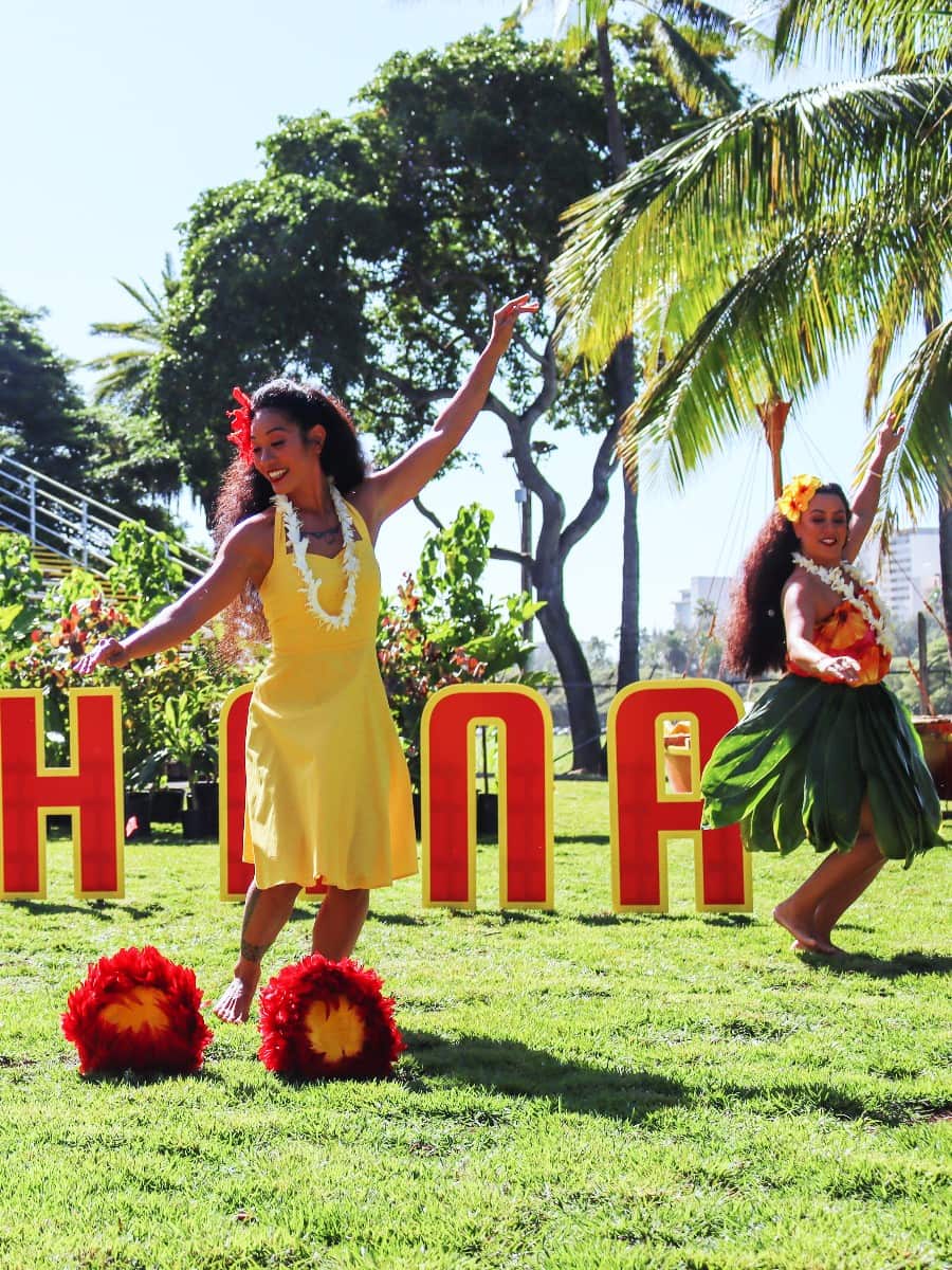 Kuhio Beach Hula Show, Oahu Kuhio Beach Hula Show, Oahu