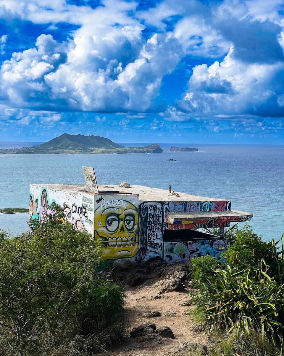 Lanikai Pillbox Trail, Honolulu Lanikai Pillbox Trail, Honolulu