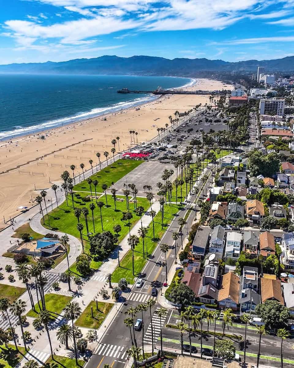 Los Angeles, CA Los Angeles, CA