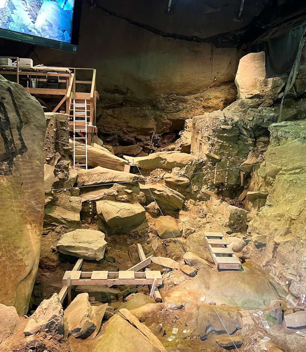 Meadowcroft Rockshelter, Pittsburgh Meadowcroft Rockshelter, Pittsburgh
