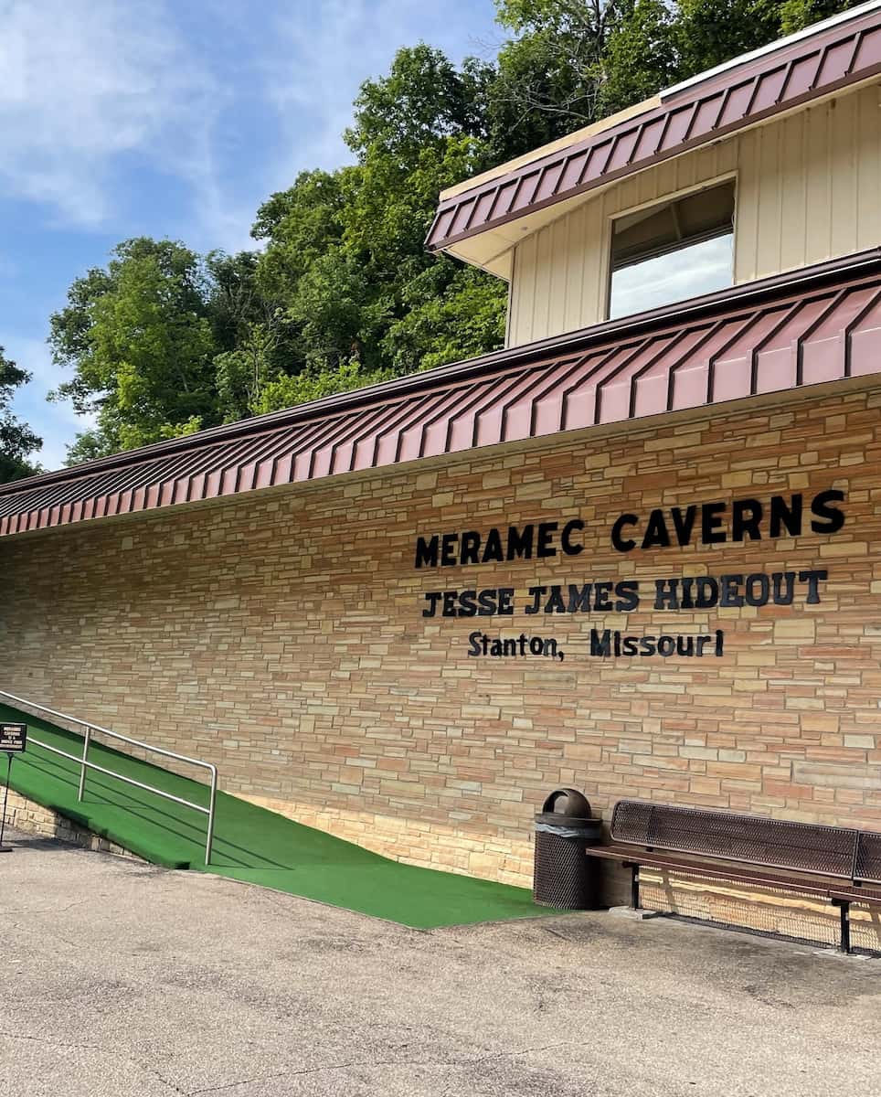 Meramec Caverns, Missouri Meramec Caverns, Missouri
