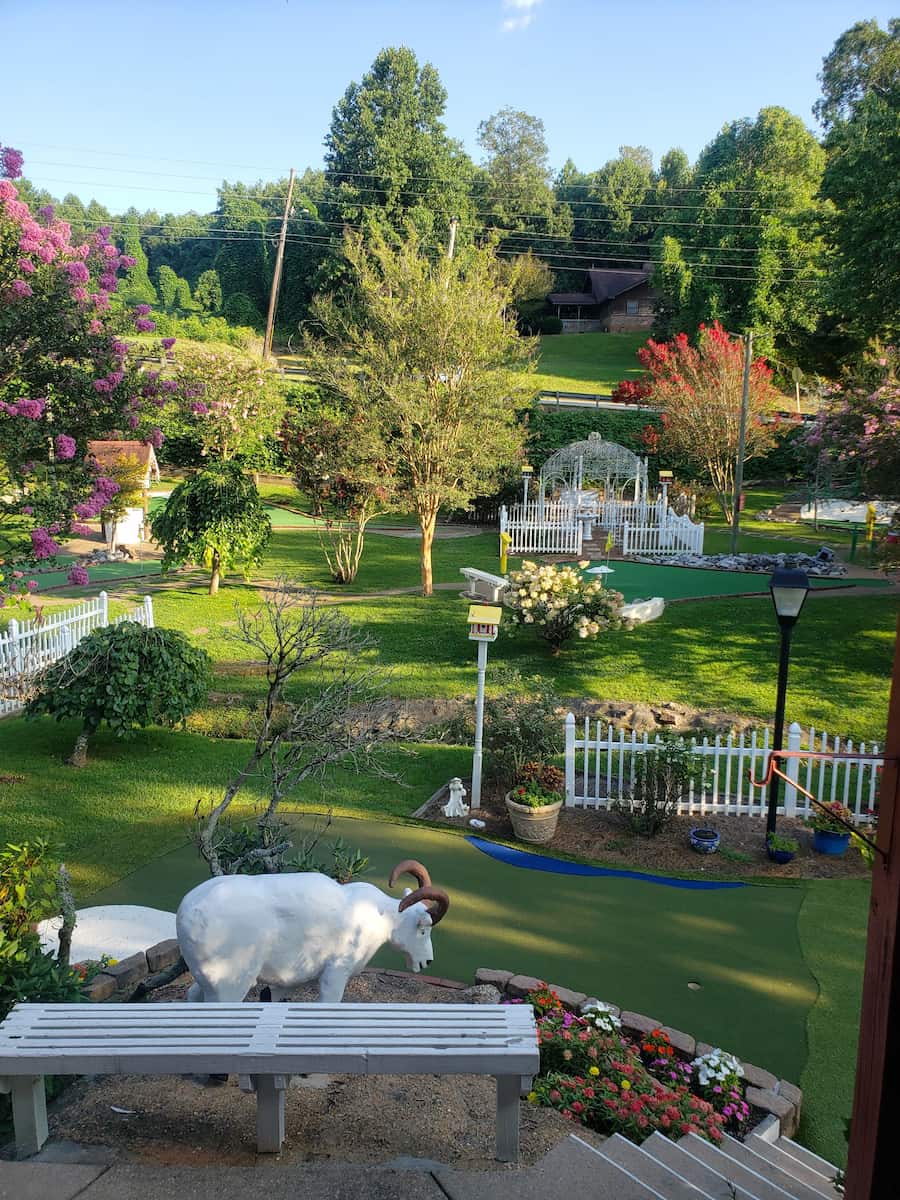 Mini Golf & Alpine Amusements, Helen Mini Golf & Alpine Amusements, Helen