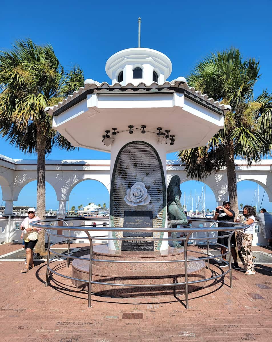 Mirador de la Flor, Corpus Christi Mirador de la Flor, Corpus Christi