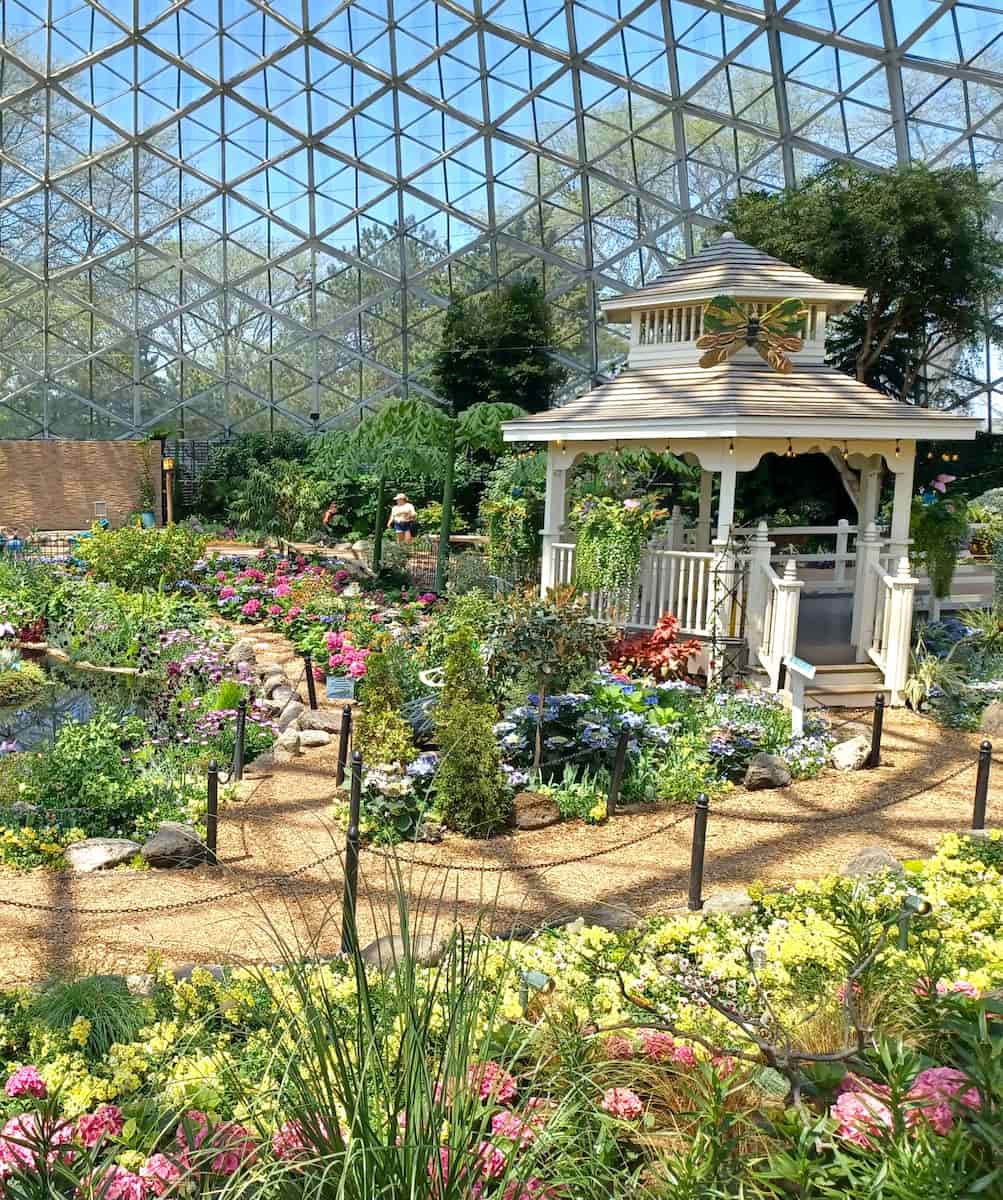 Mitchell Park Domes, Milwaukee Mitchell Park Domes, Milwaukee