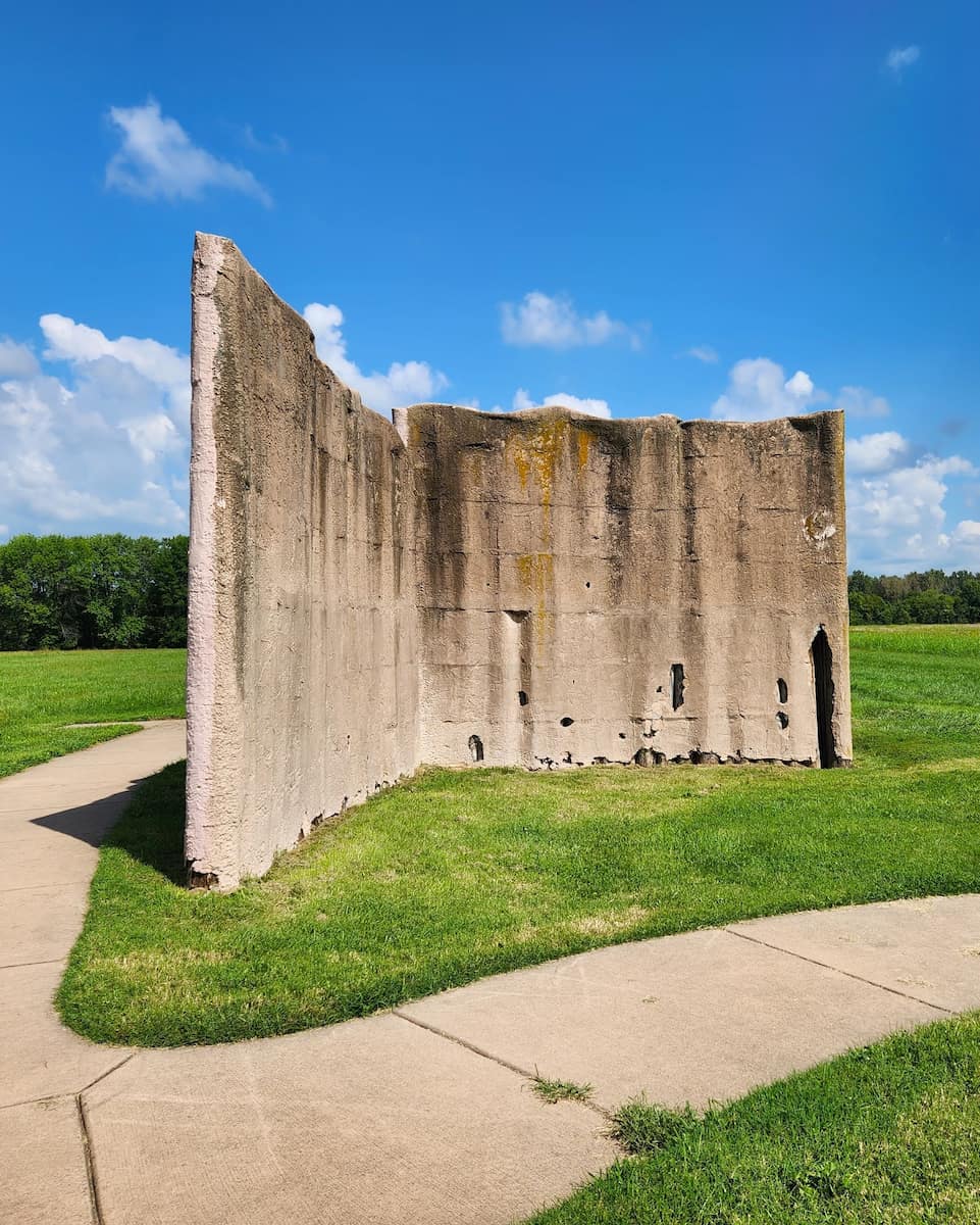 Monks Mound, Illinois Monks Mound, Illinois