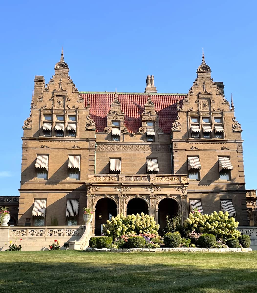 Pabst Mansion, Milwaukee Pabst Mansion, Milwaukee