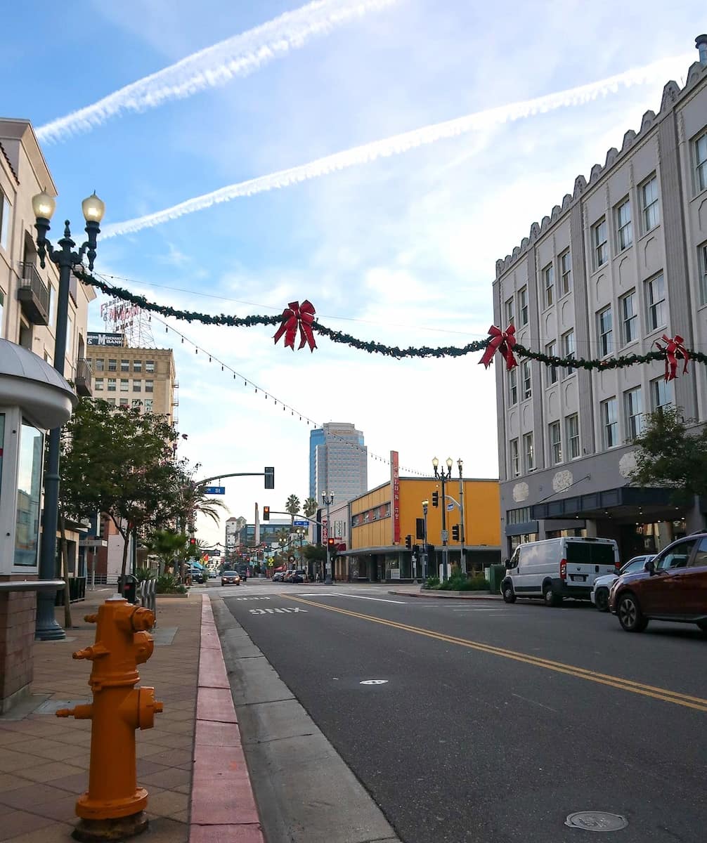 Pine Avenue & City Center, Long Beach Pine Avenue & City Center, Long Beach