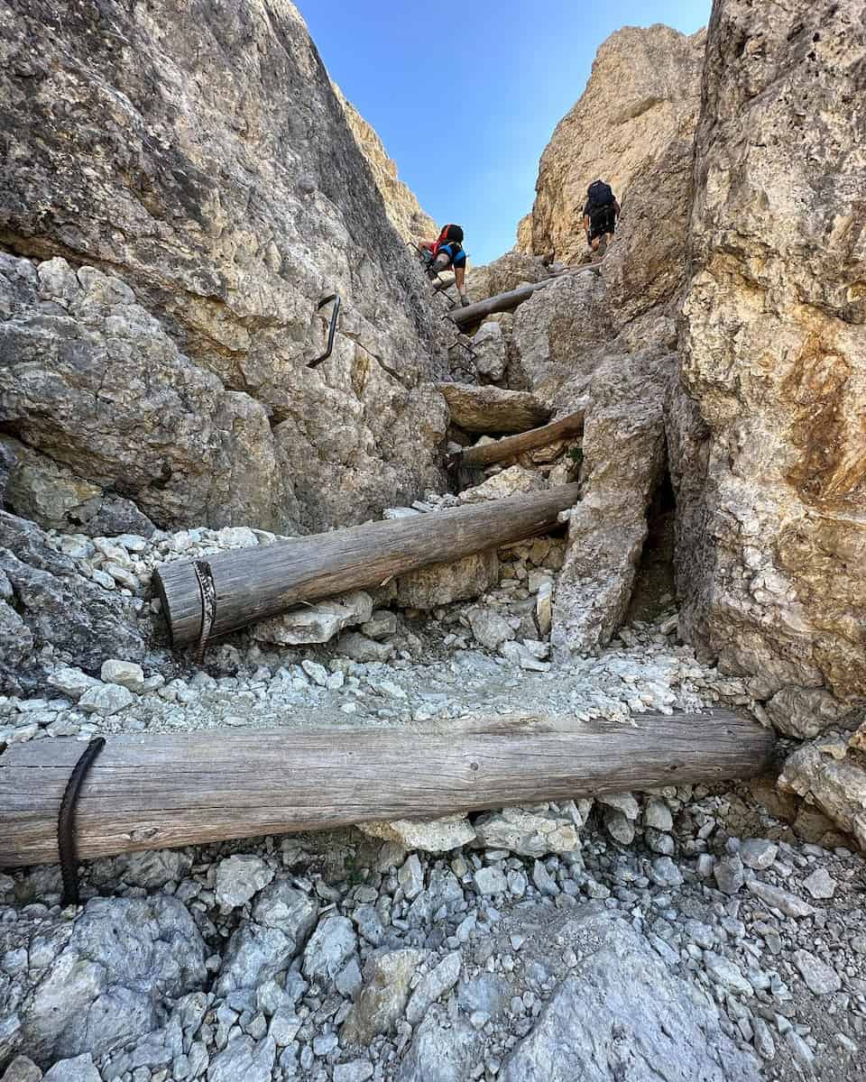 Rifugio Lagazuoi & Cable Car, Cortina d'Ampezzo Rifugio Lagazuoi & Cable Car, Cortina d'Ampezzo