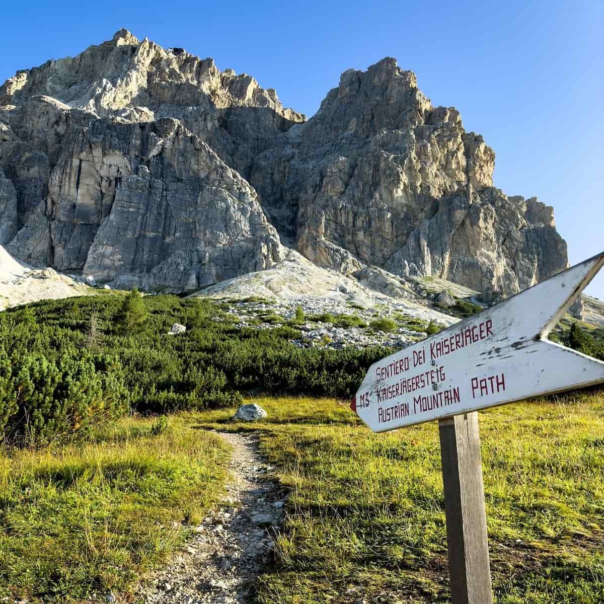 Rifugio Lagazuoi & Cable Car, Cortina d'Ampezzo Rifugio Lagazuoi & Cable Car, Cortina d'Ampezzo