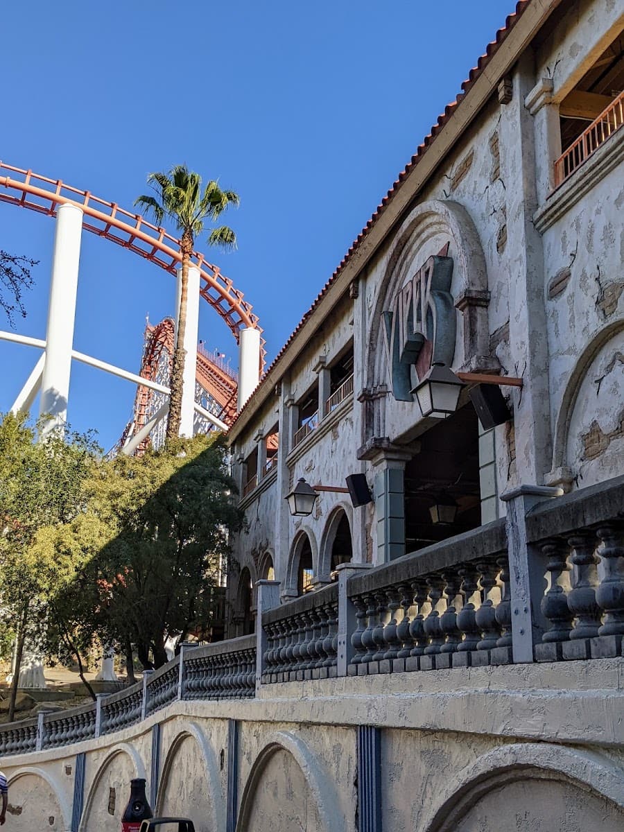 Six Flags Magic Mountain, California