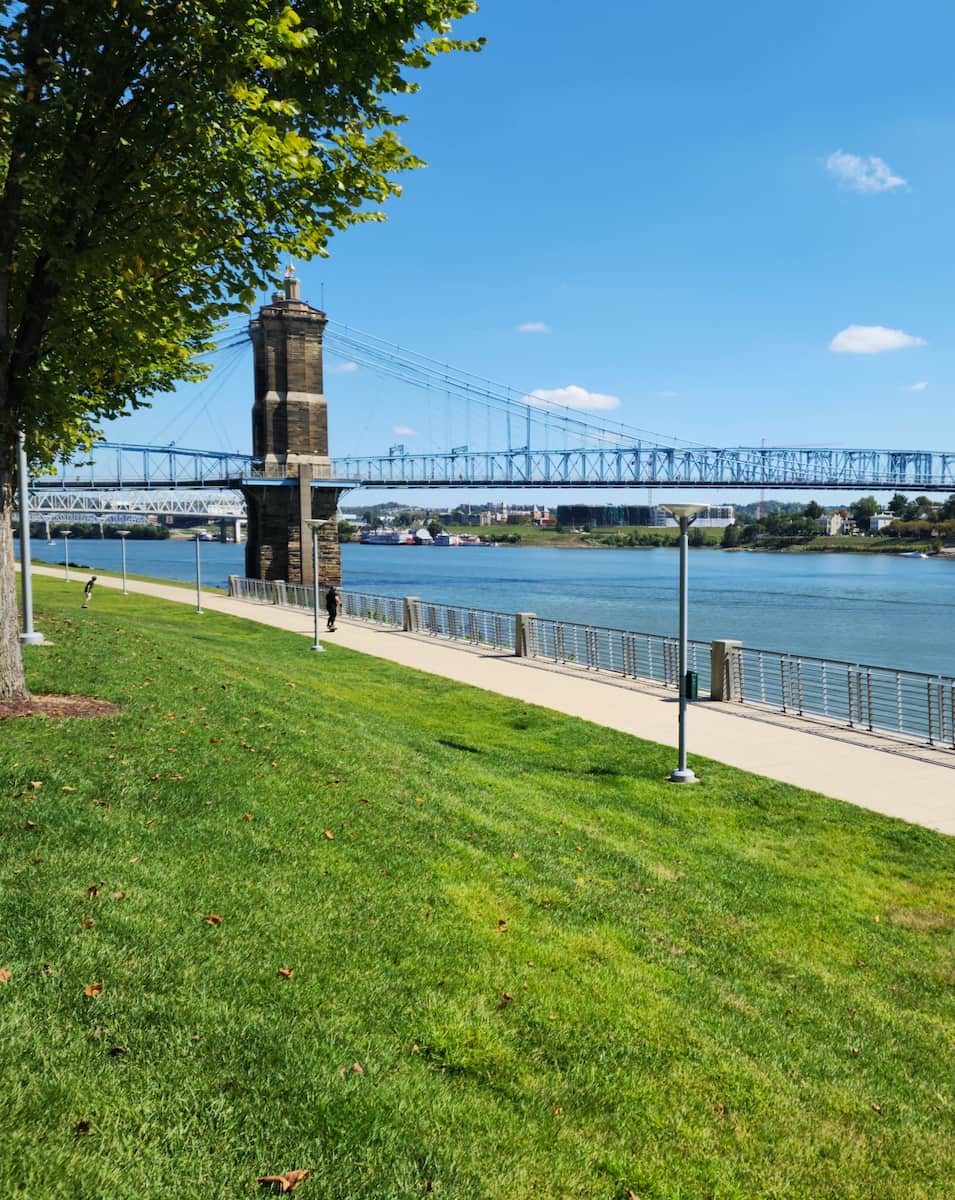 Smale Riverfront Park, Cincinnati Smale Riverfront Park, Cincinnati