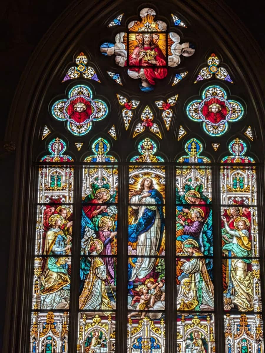 Inside of The Cathedral Basilica of St. John the Baptist, Georgia, US Inside of The Cathedral Basilica of St. John the Baptist, Georgia, US