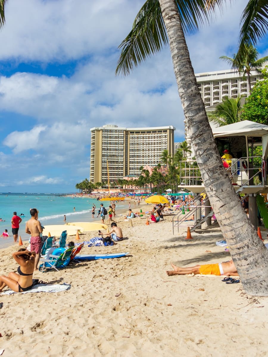 Waikiki Shore, Oahu, Hawaii Waikiki Shore, Oahu, Hawaii