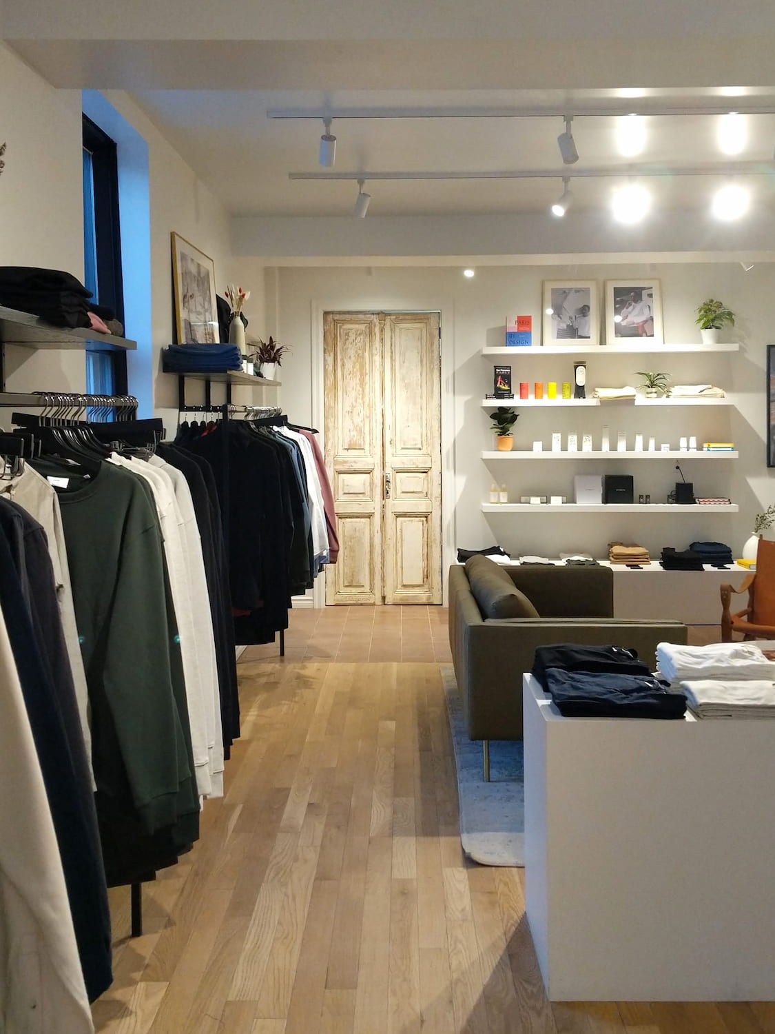 Window Shopping in Mile End Montreal Window Shopping in Mile End Montreal