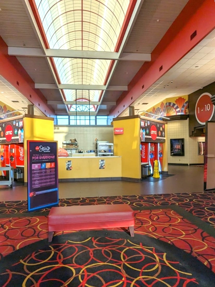 AMC Grand Rapids 18, Grand Rapids, MI AMC Grand Rapids 18, Grand Rapids, MI