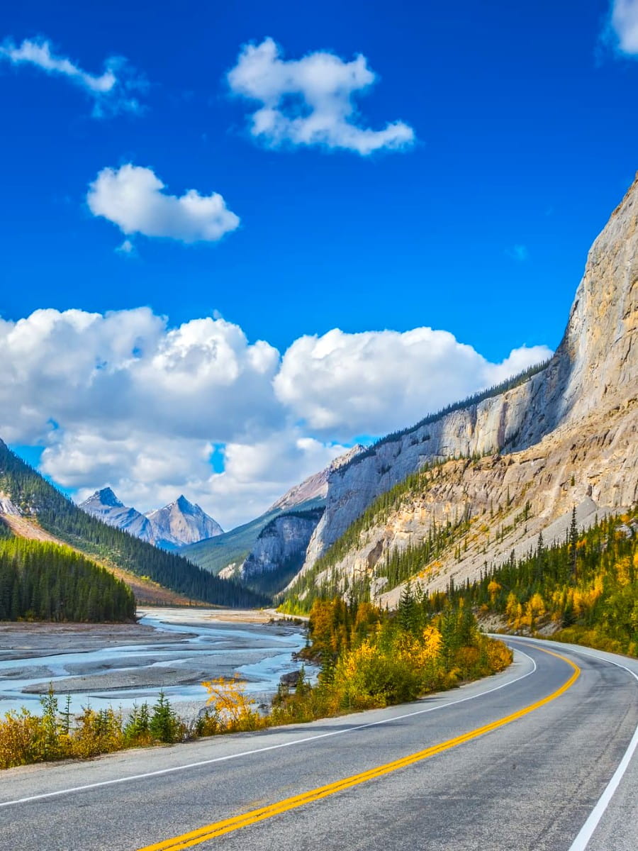 Bow Valley Parkway, Banff, Alberta Bow Valley Parkway, Banff, Alberta