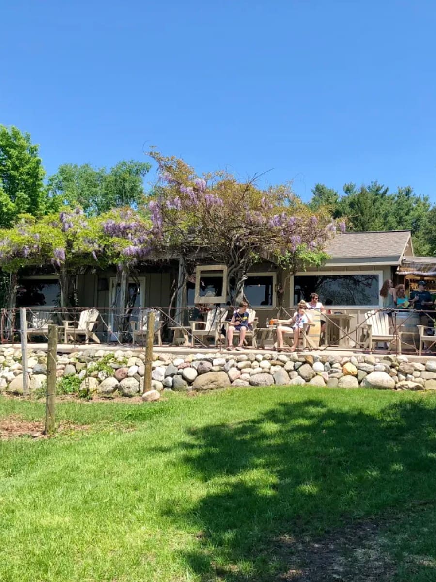 Bowers Harbor Vineyards, Traverse City, US Bowers Harbor Vineyards, Traverse City, US