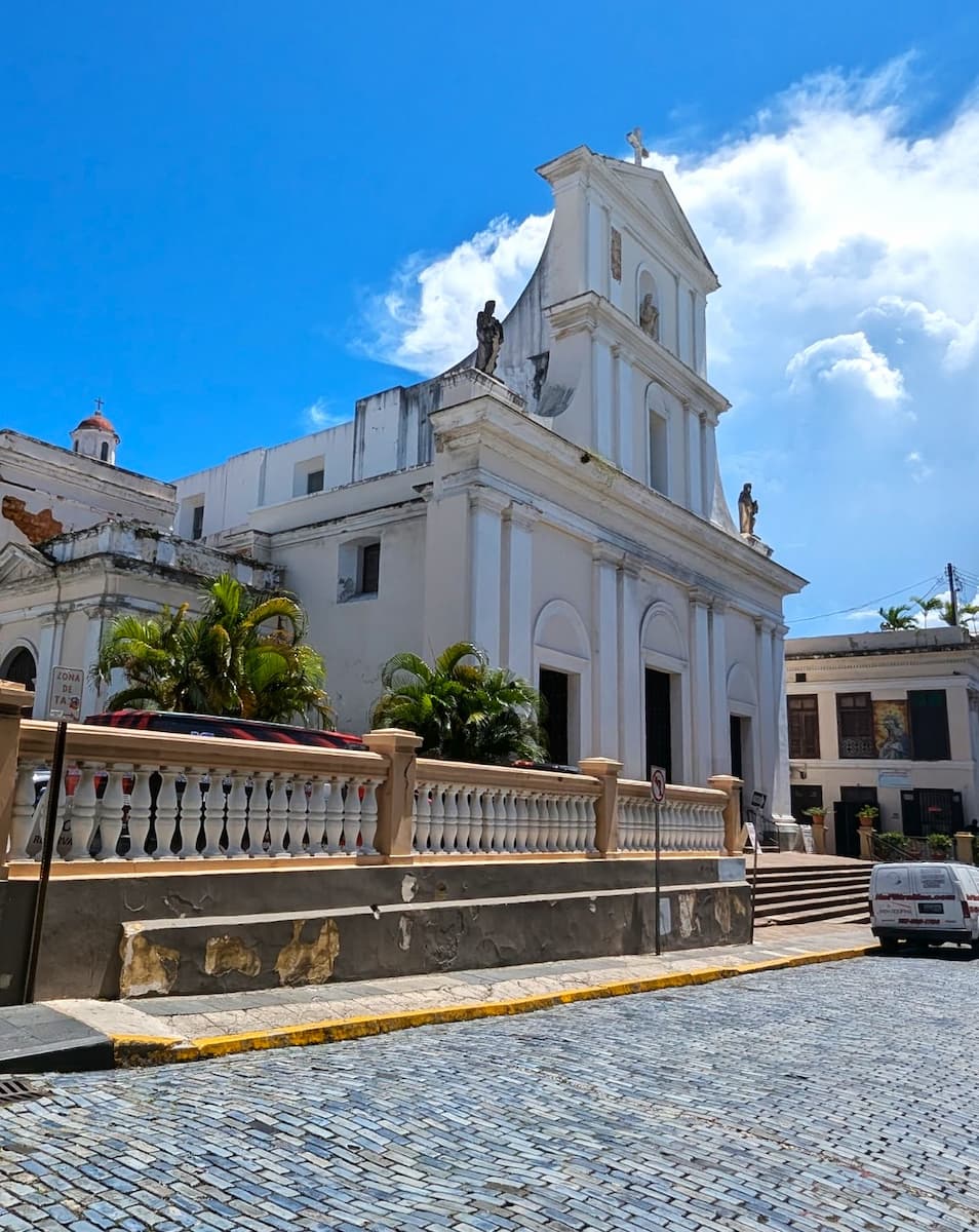 Catedral Basilica Menor de San Juan Catedral Basilica Menor de San Juan