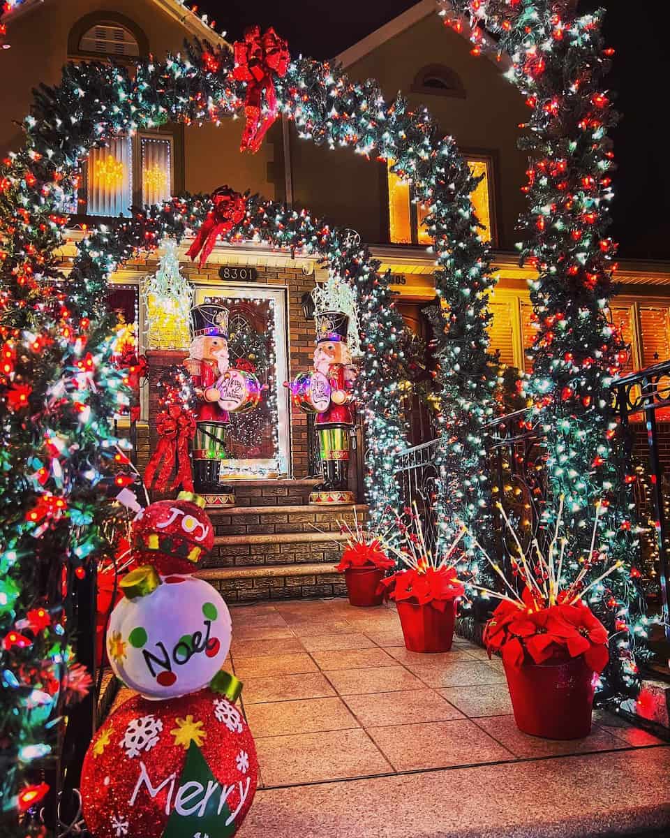 Christmas in Dyker Heights Christmas in Dyker Heights