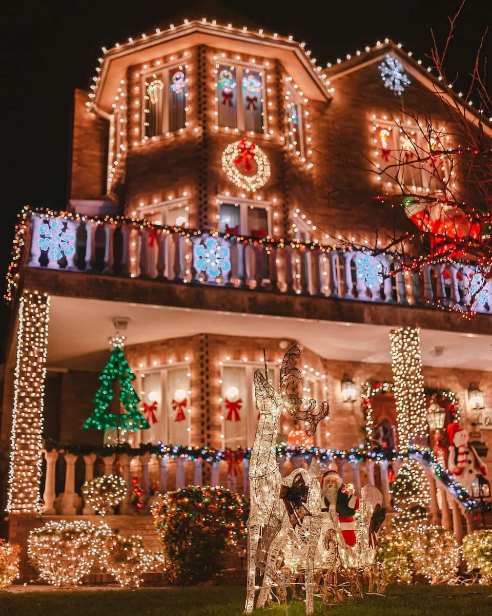 Christmas in Dyker Heights Christmas in Dyker Heights