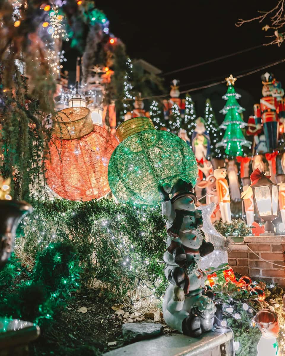Christmas in Dyker Heights Christmas in Dyker Heights
