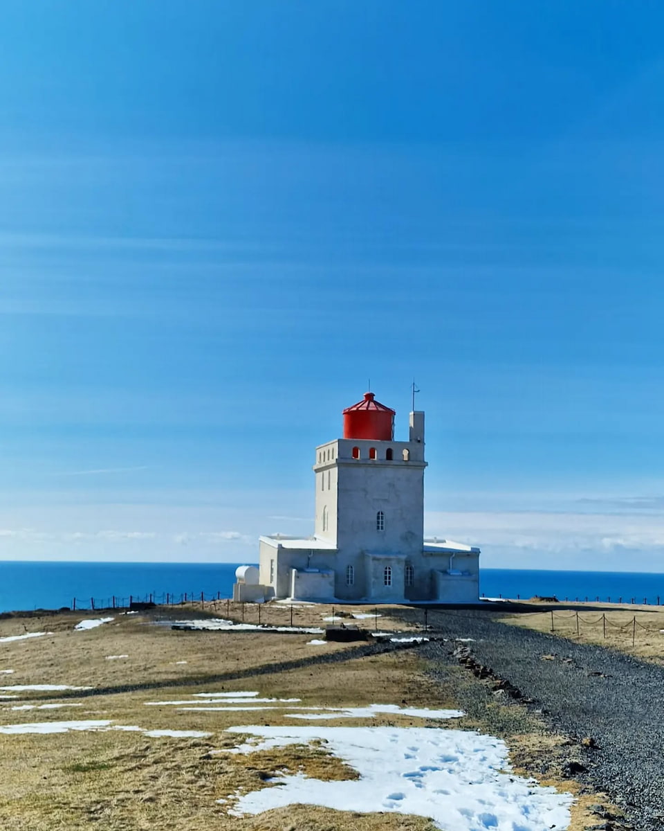 Dyrhólaey Arch, Iceland Dyrhólaey Arch, Iceland