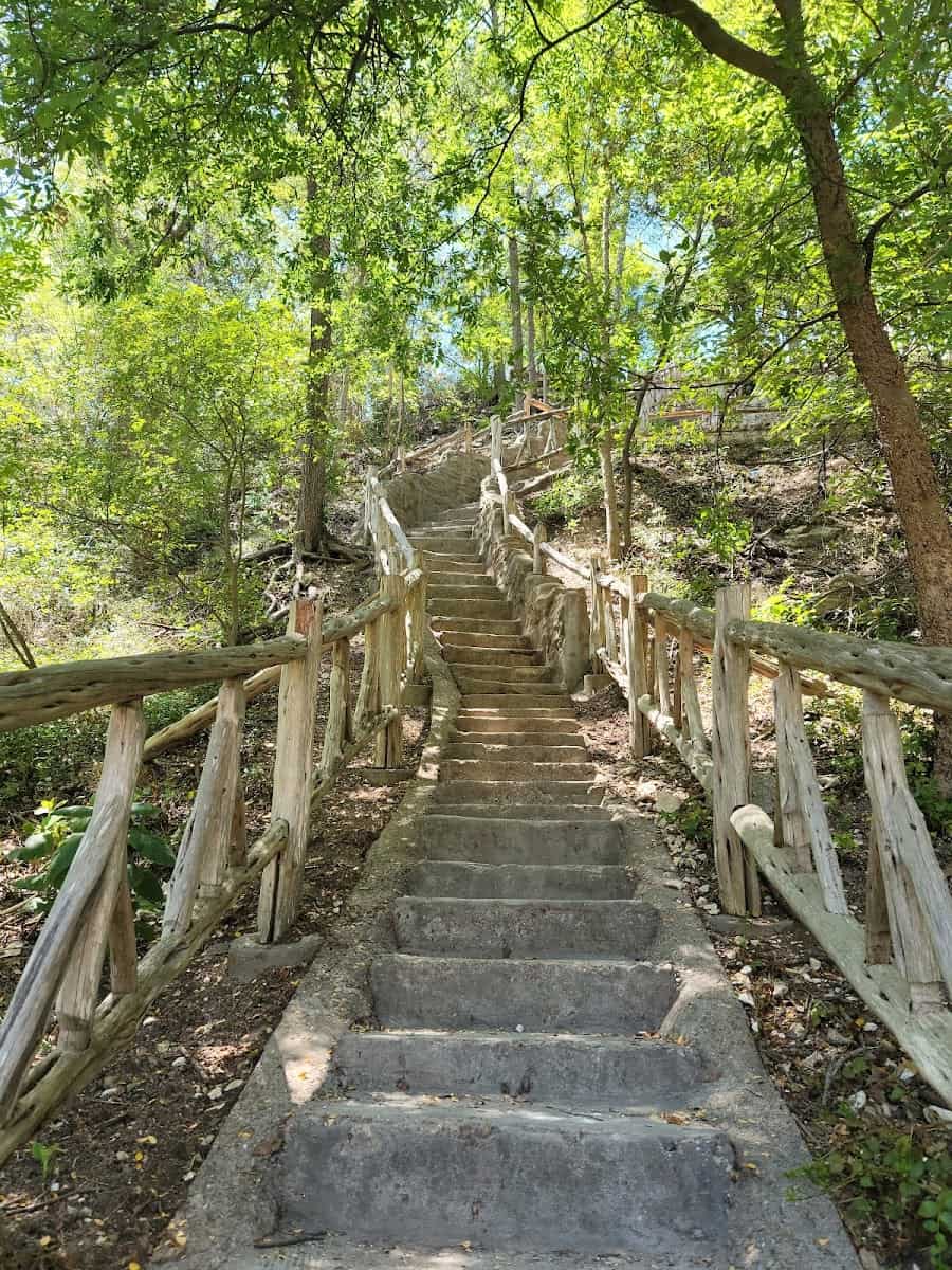 Jacobās Ladder, Waco, TX Jacobās Ladder, Waco, TX