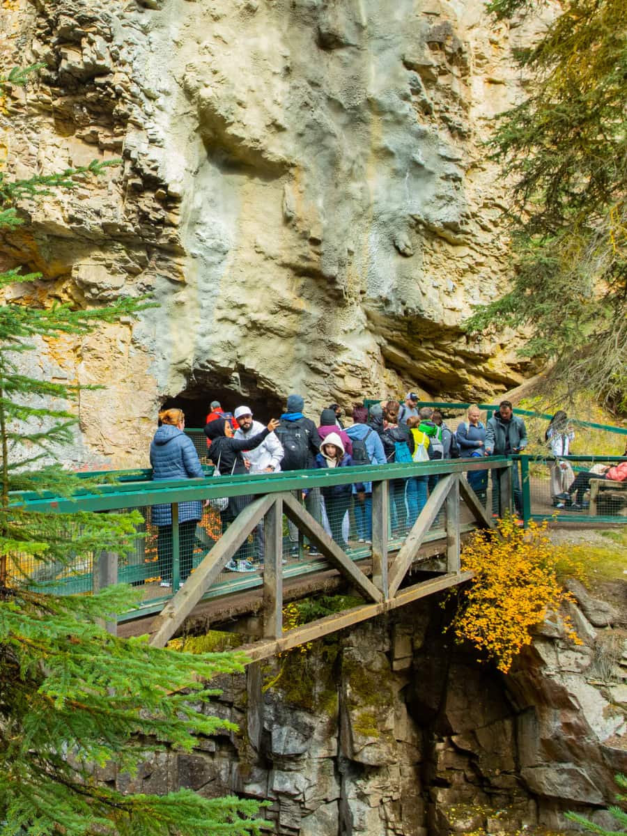 Johnston Canyon, Banff, Alberta Johnston Canyon, Banff, Alberta