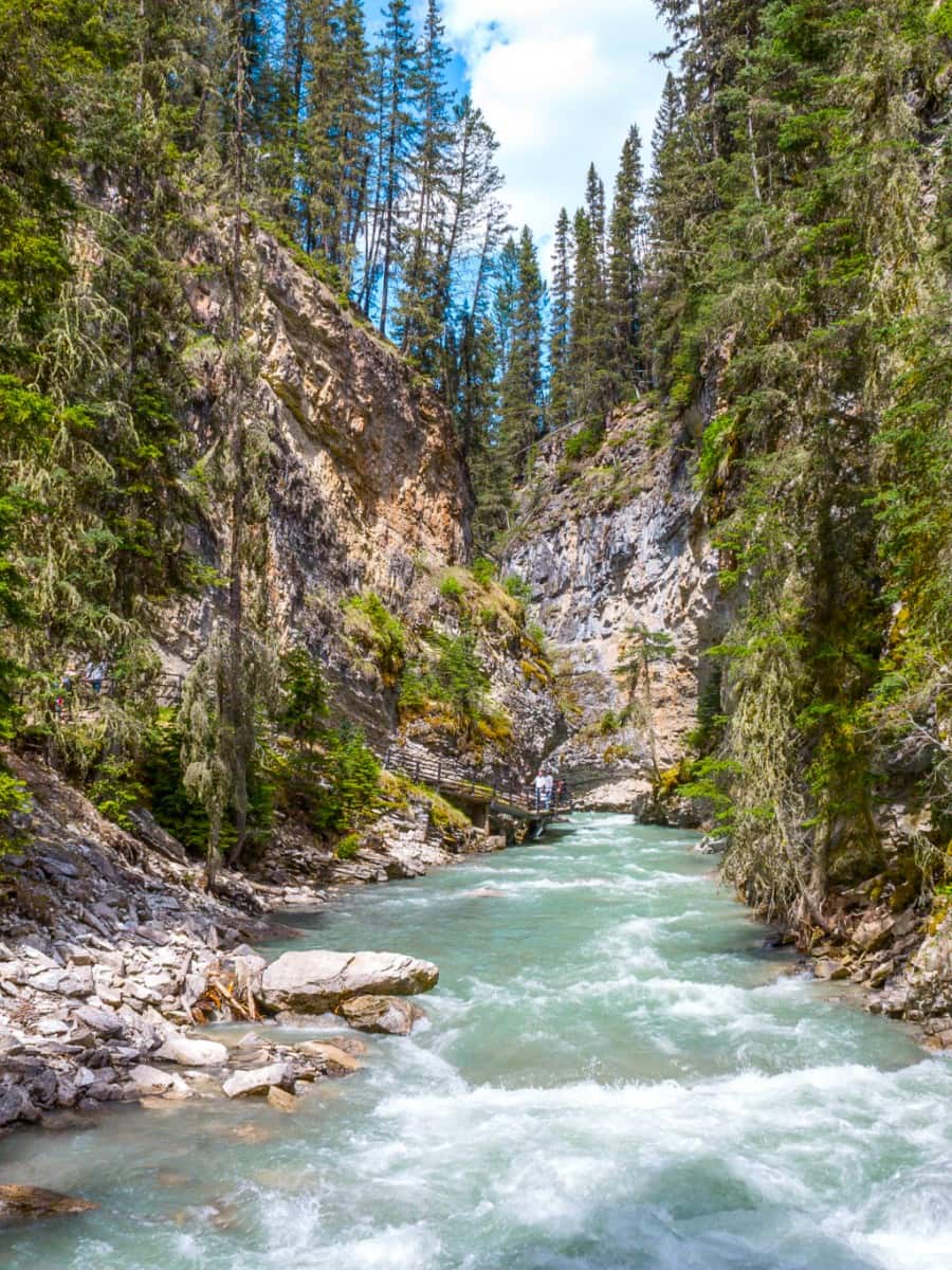 Johnston Canyon, Banff, Alberta Johnston Canyon, Banff, Alberta