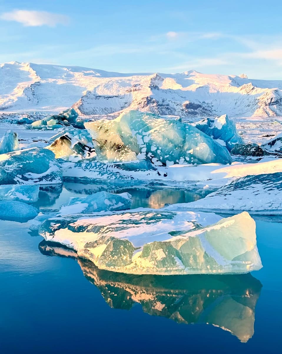 Jökulsárlón Glacier Lagoon, Iceland Jökulsárlón Glacier Lagoon, Iceland
