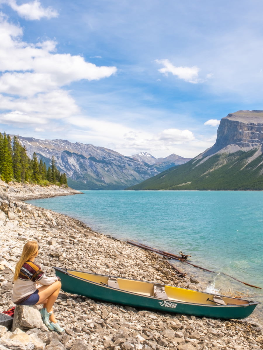 Lake Minnewanka, Banff, Alberta Lake Minnewanka, Banff, Alberta