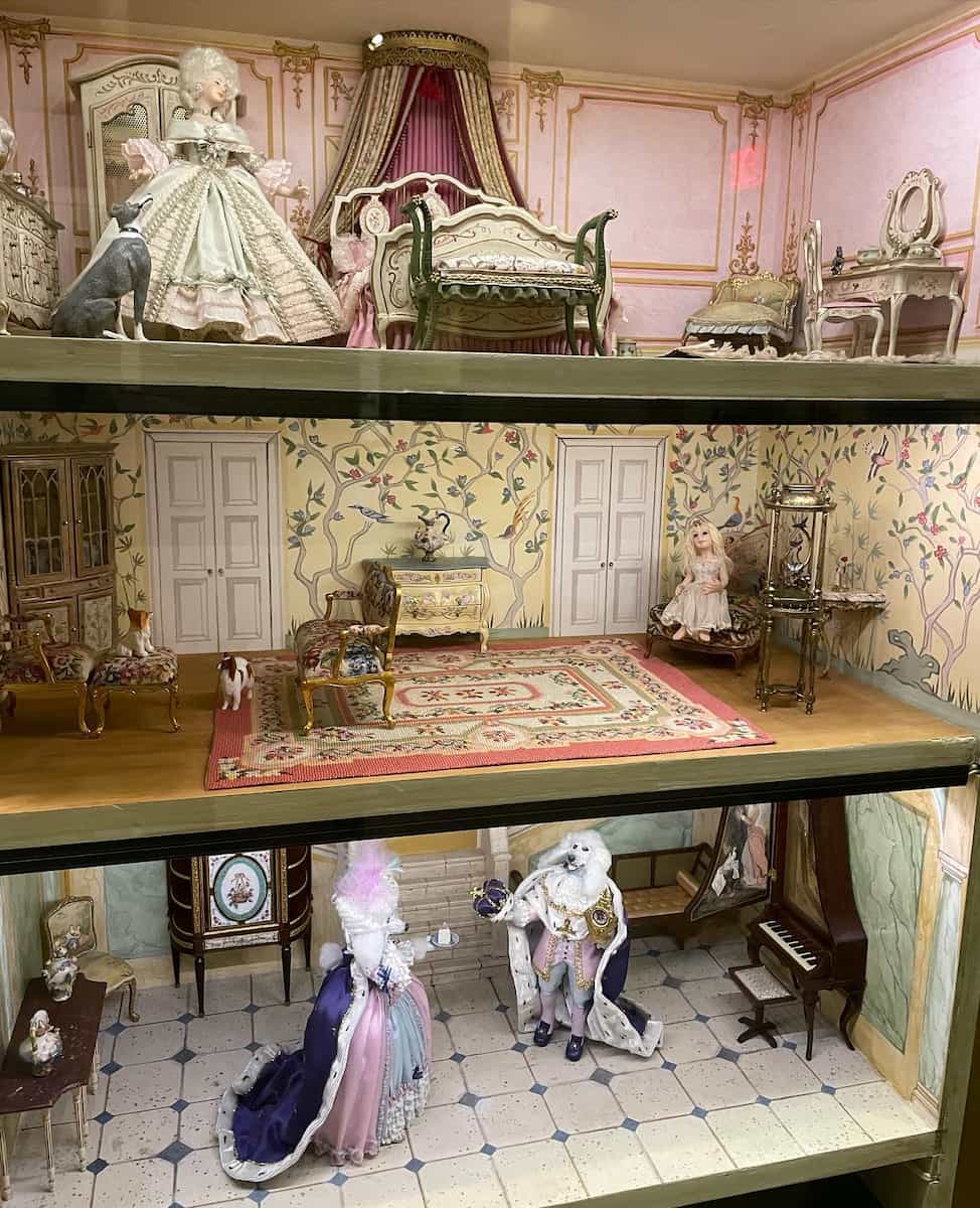 Mini Time Machine Museum of Miniatures, Tucson Mini Time Machine Museum of Miniatures, Tucson