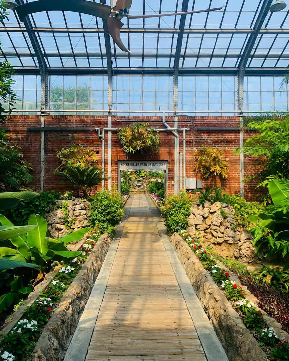 Rockefeller Greenhous, Cleveland Rockefeller Greenhous, Cleveland