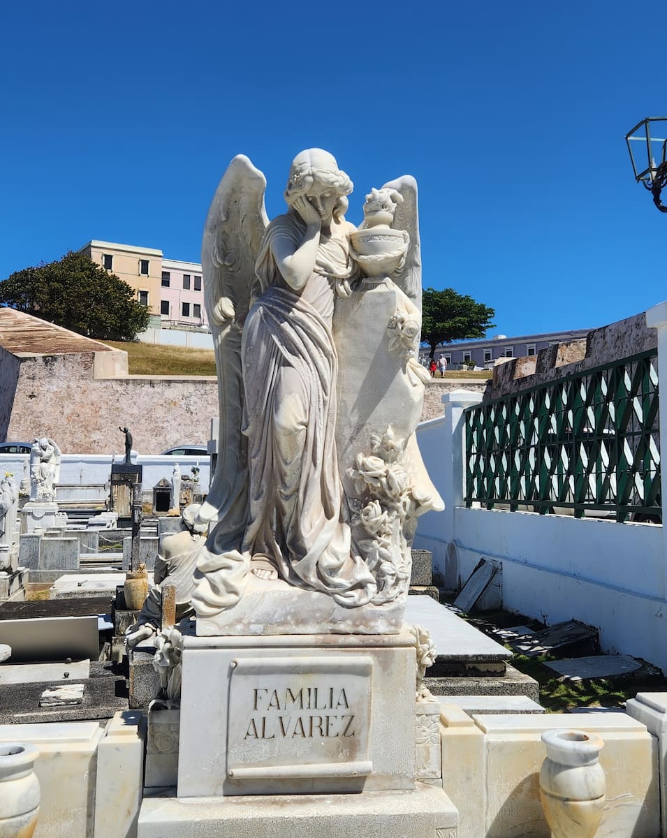 Santa María Magdalena de Pazzis Cemetery Santa María Magdalena de Pazzis Cemetery