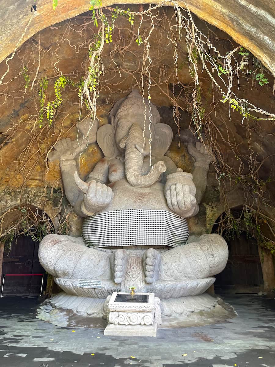 The Amazing Taman Safari Bali The Amazing Taman Safari Bali