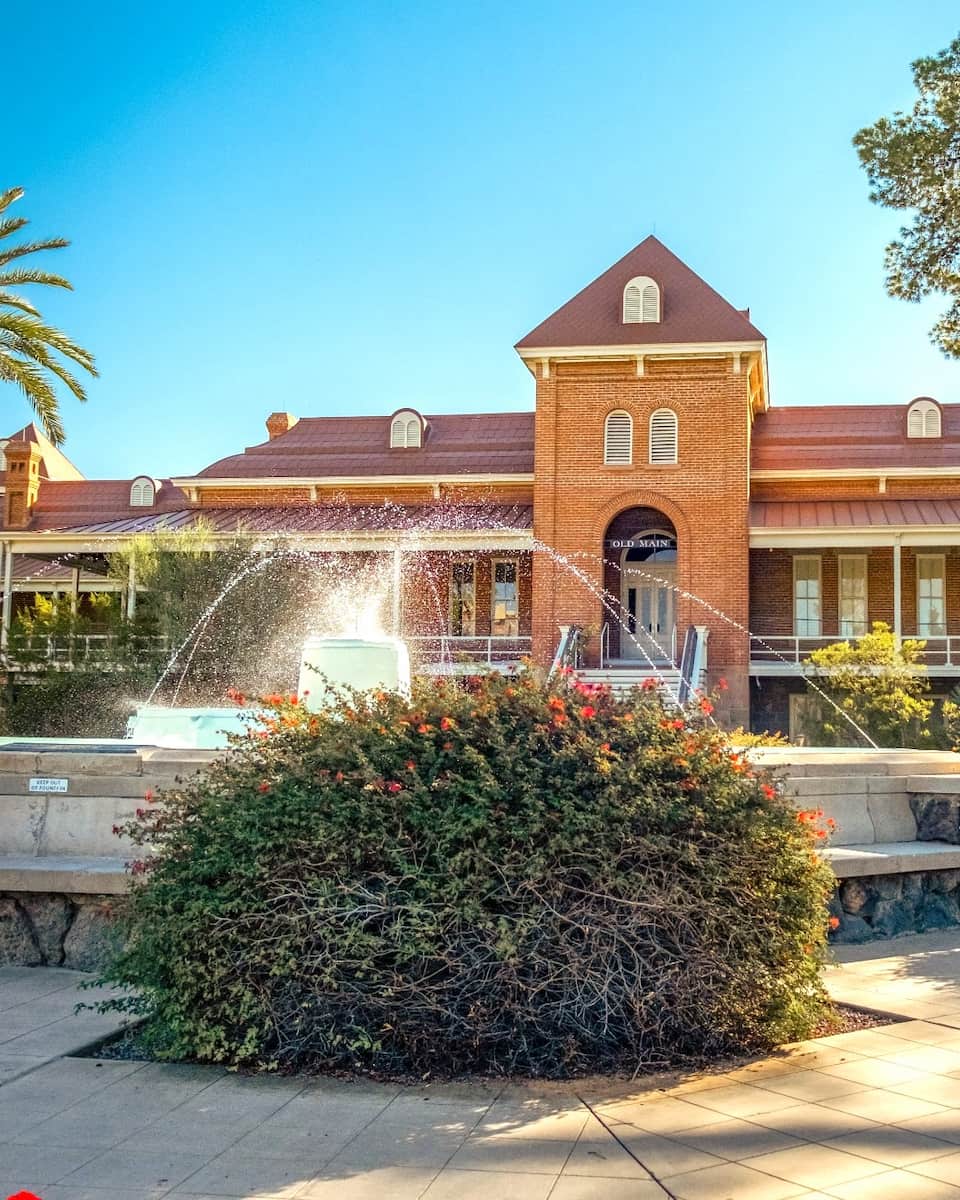 The University of Arizona The University of Arizona