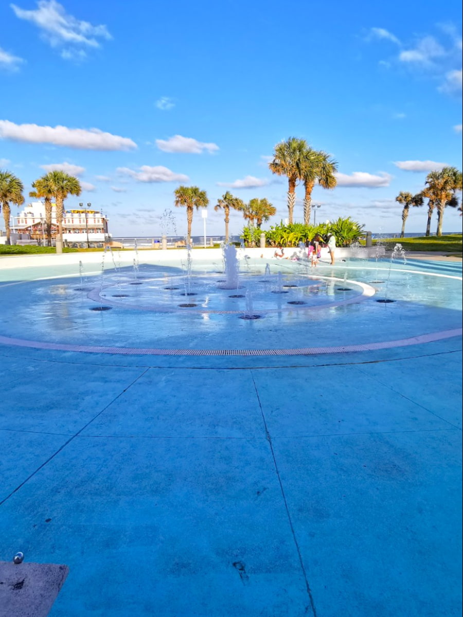 Breakers Oceanfront Park, Daytona Beach Breakers Oceanfront Park, Daytona Beach