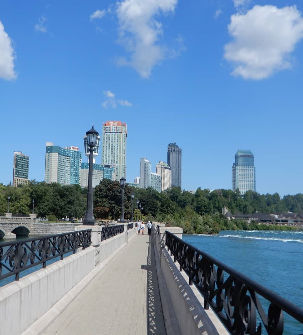 Niagara Parkway Scenic Drive Niagara Parkway Scenic Drive